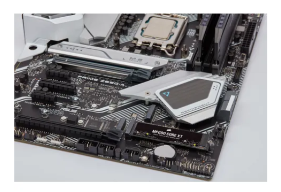 Corsair MP600 CORE XT, 1 TB, M.2