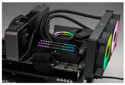 Corsair Dominator CMT64GX5M2B6400C32, 64 GB, 2 x 32 GB, DDR5, 6400 MHz, 288-pin DIMM