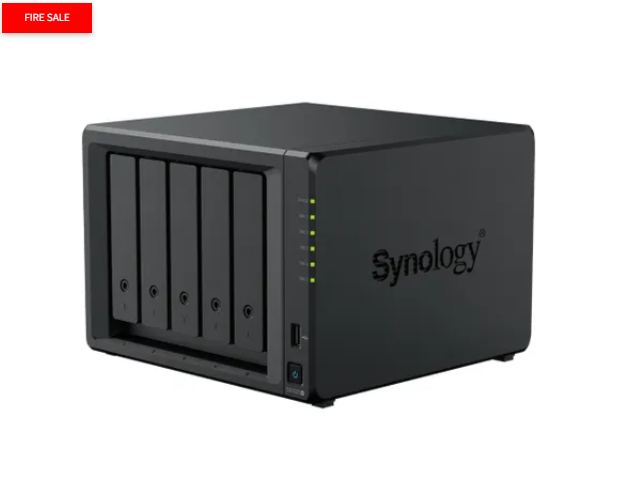 Synology DS1525+ 5 Bay NAS (Espandable to 15 bay) AMD Ryzen V1500B 4C CPU 8 GB DDR4 ECC SODIMM (2 DIMM Slots)